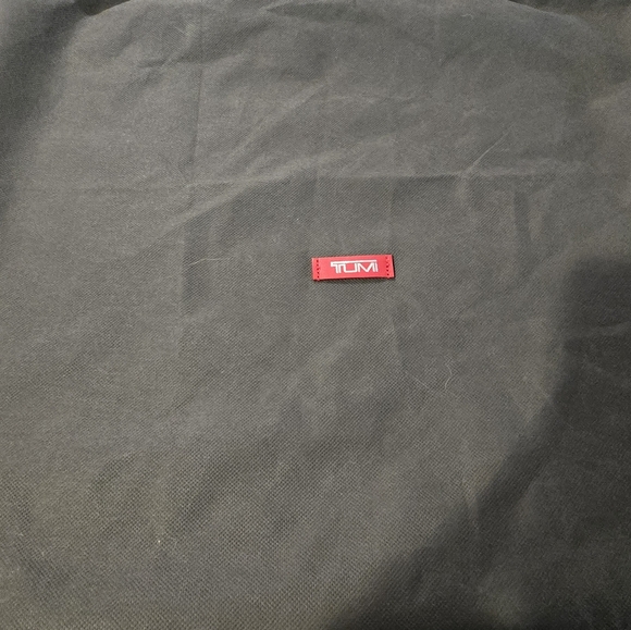 TUMI LEATHER VAREK LAPTOP BAG - used once - Picture 15 of 15